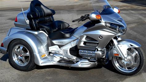 Low Milage (780 miles) Like new. . Honda goldwing trike for sale by owner